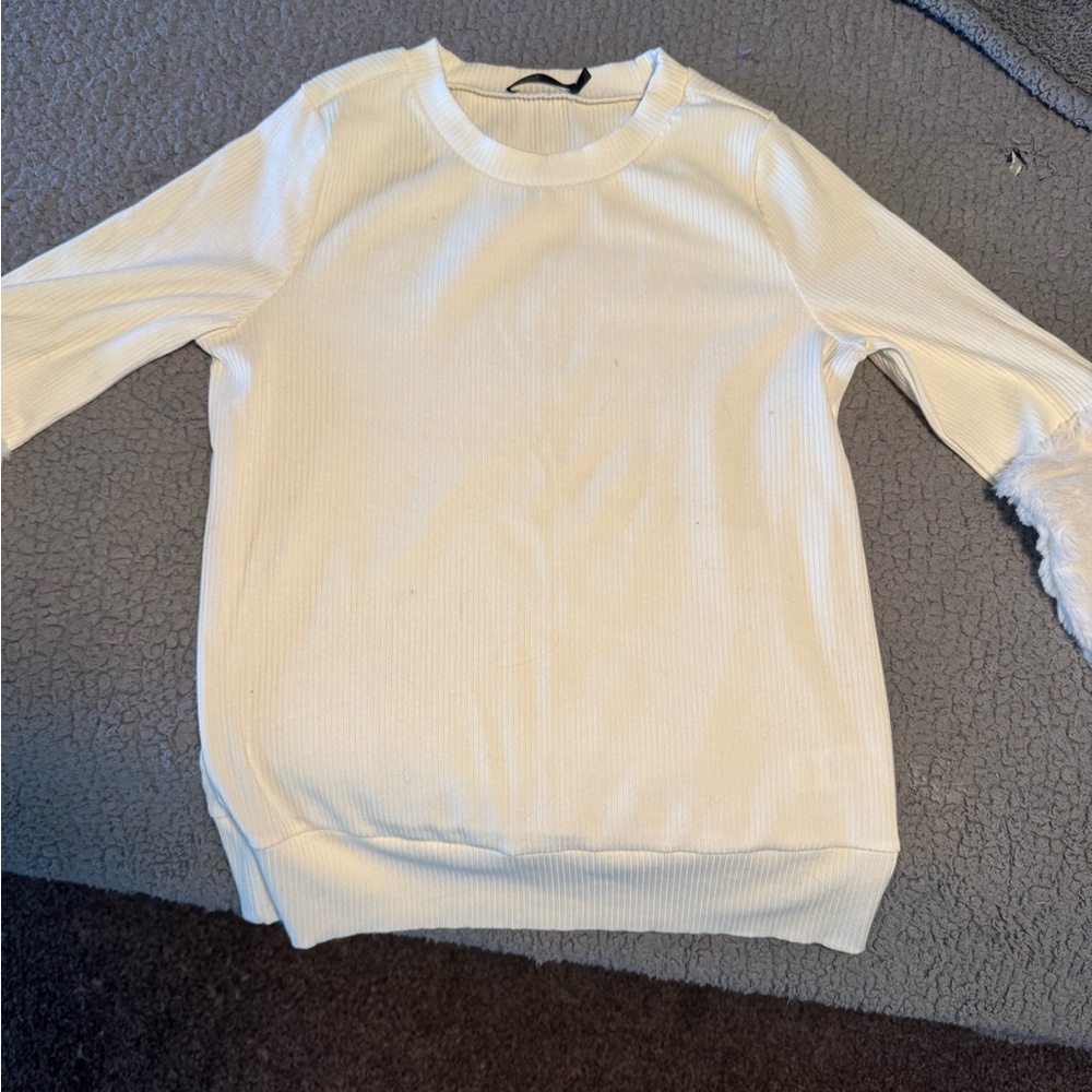 Doe & Rae Cream Ribbed Knit Top